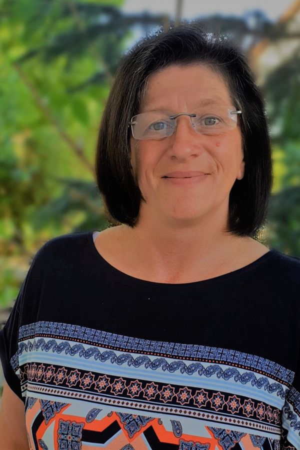 Anna Maria Schlager Carebolero